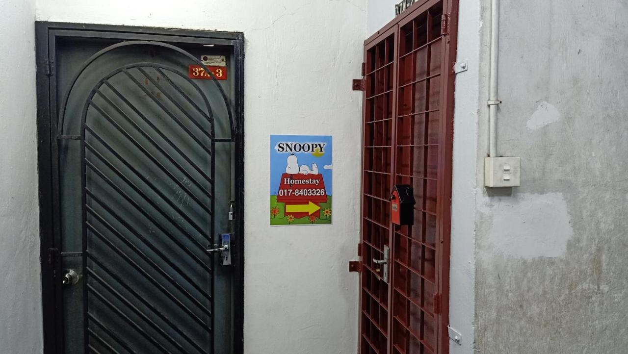 Snoopy Homestay Two Bedroom バトゥー・パハト エクステリア 写真