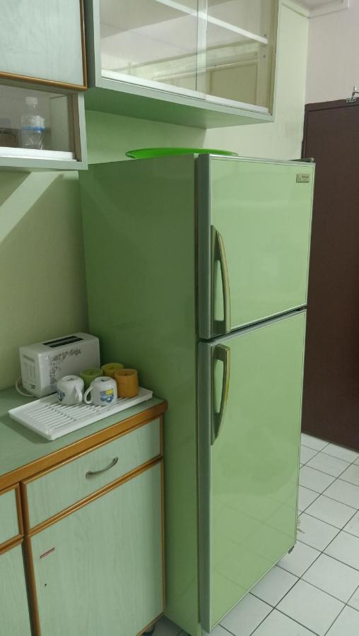 Snoopy Homestay Two Bedroom バトゥー・パハト エクステリア 写真