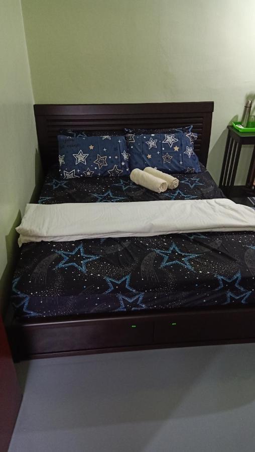 Snoopy Homestay Two Bedroom バトゥー・パハト エクステリア 写真